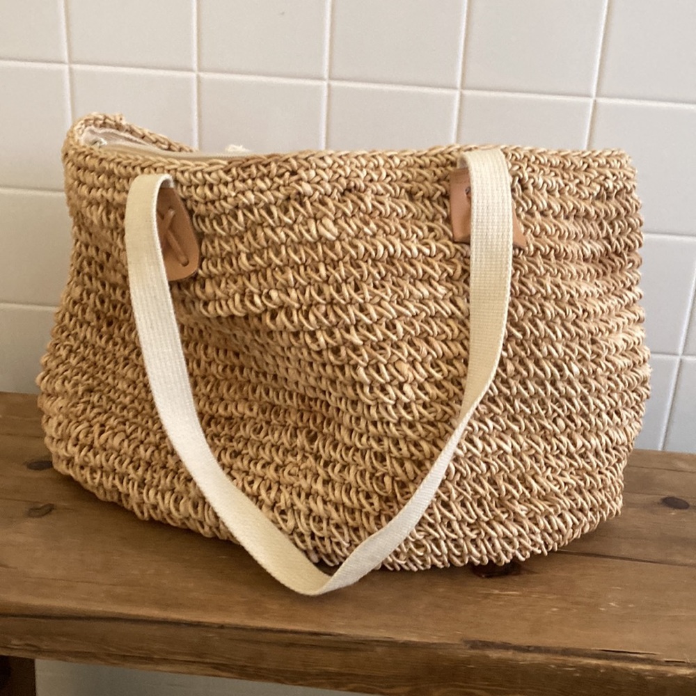 Vintage Straw Beach Bag.